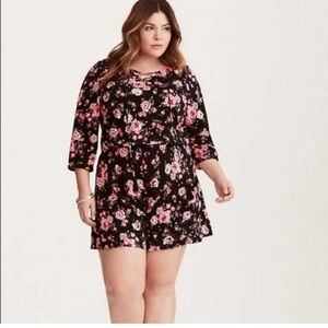 Torrid Black and Pink Floral Jumpsuit size 00